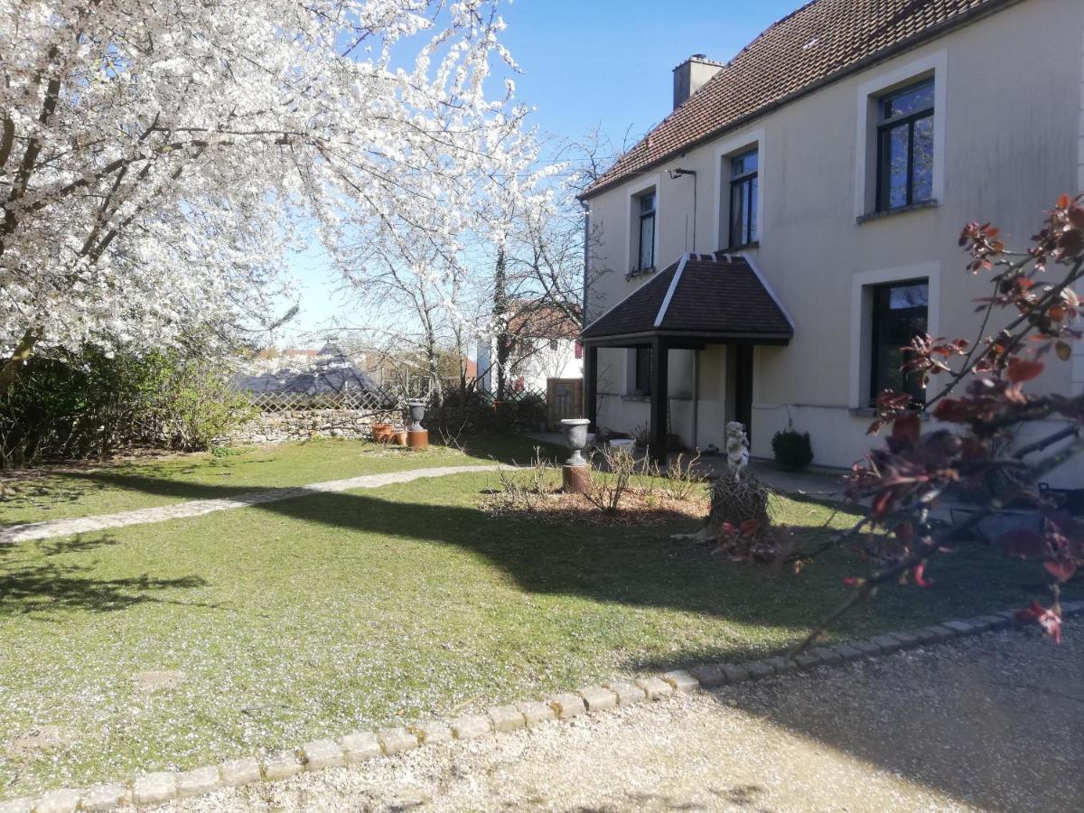 Hotellerie Jardiniers Gourmands Morsains Buitenkant foto