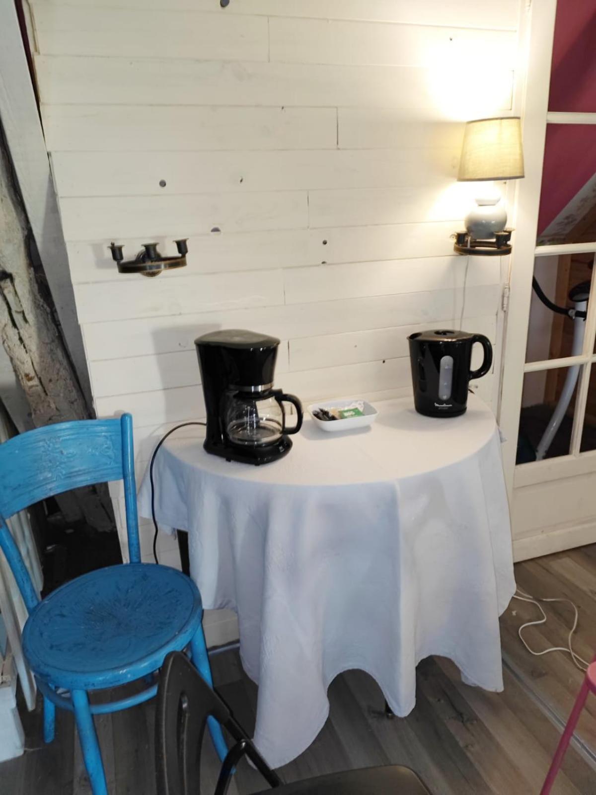 Hotellerie Jardiniers Gourmands Morsains Buitenkant foto